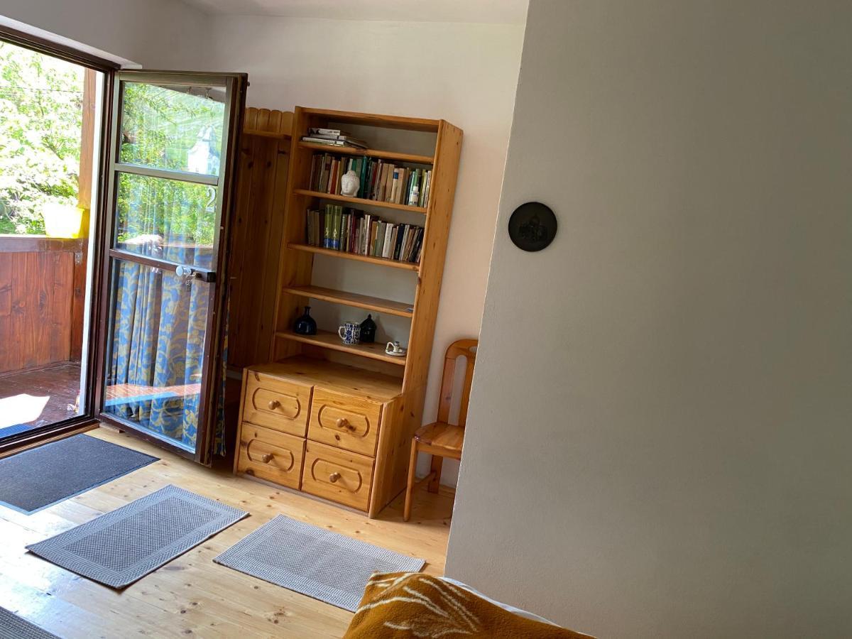 Sziklakert - Eletorom Vendeghaz Rimetea Buitenkant foto